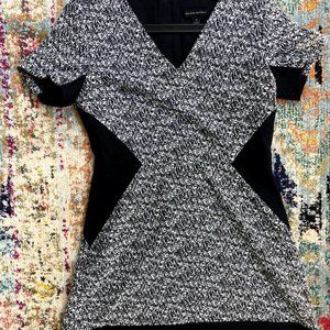 V-neck Banana Republic dress with slimming waist